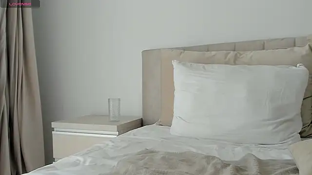 VickyStonee webcam