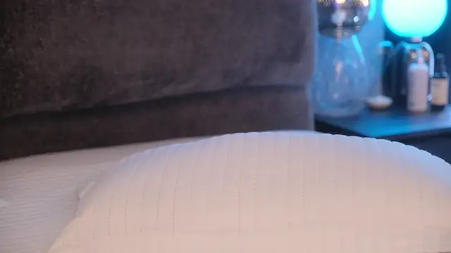 Rikka_Moore webcam