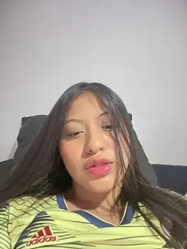 Estefanii- live cam