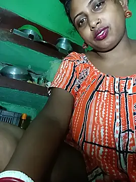 puja560 live cam