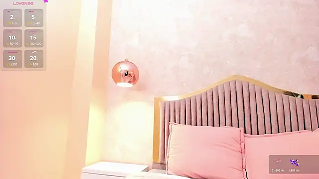 Pinkceeleste webcam