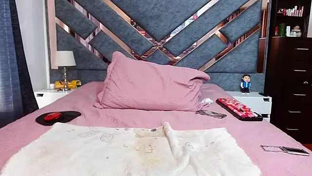 KarlaTesg webcam