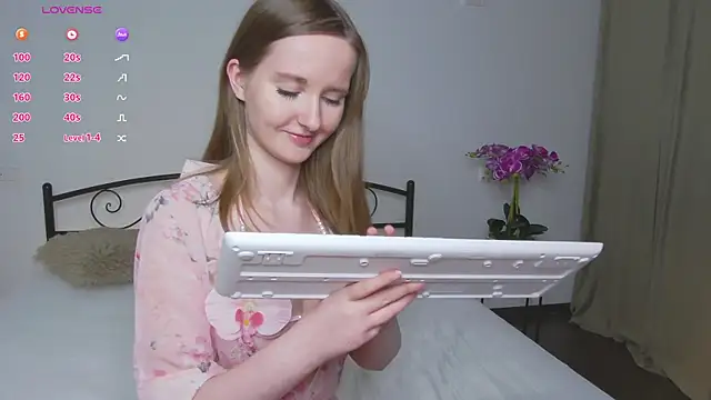 AlexsisFaee webcam