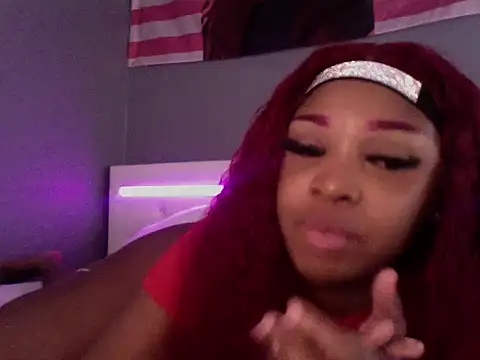 LuckyTonightx webcam