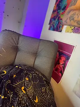 celeste_hell_ webcam