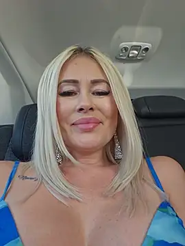 MILFBARBY webcam
