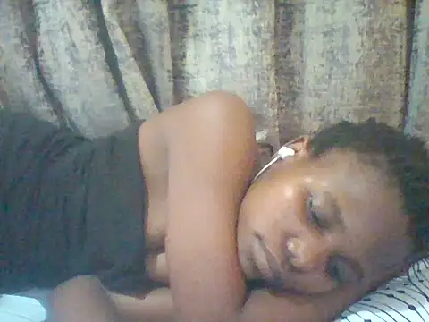 tina_2030 webcam