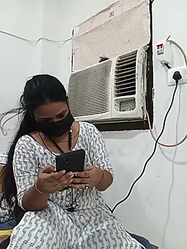 Riya_hot8 webcam