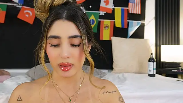 Annyy_Rosse webcam