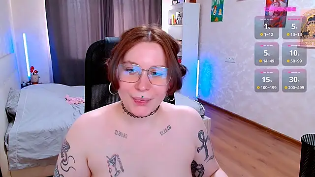 ur_geekgirl webcam