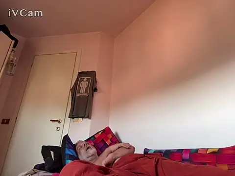 PierPesaroX live cam