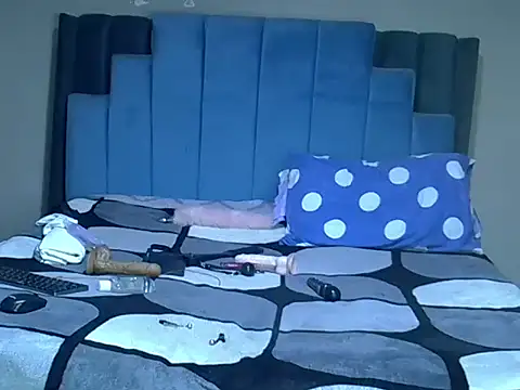 melanin_moon webcam