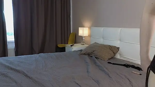 DanikaGudinas webcam