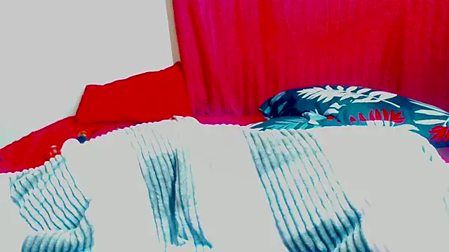 Juicyasss35xx webcam