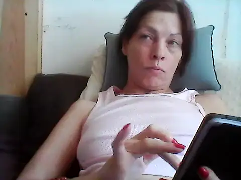 Milana38 webcam