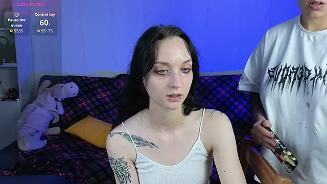 LuxuryLoverss webcam