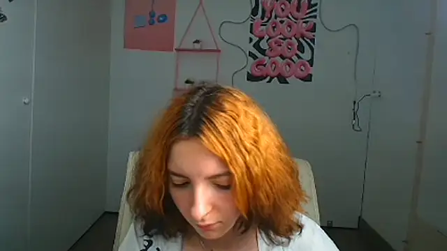 Butterfly_Milly webcam