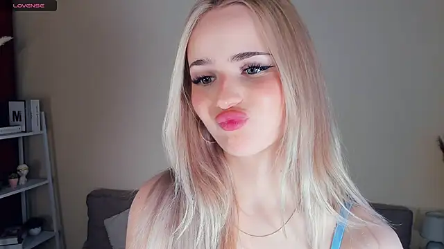 PorcelainBun webcam