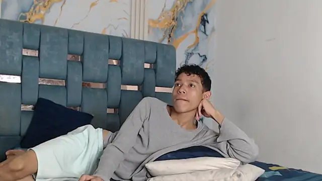 RONALDA_HOT26 webcam