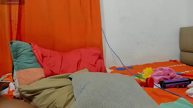 lilybaudyn_ webcam
