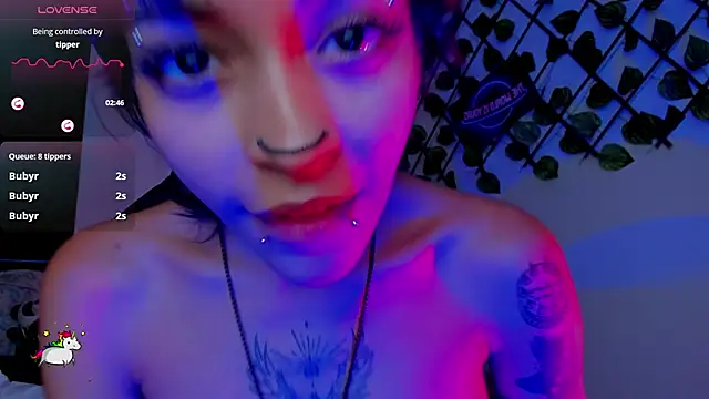 Anny_Kiitty webcam