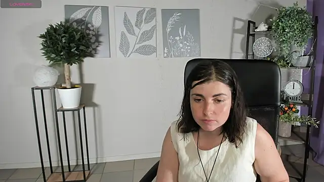 MartaEdams webcam