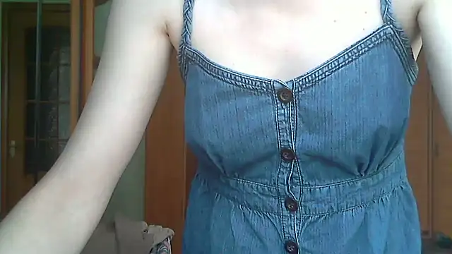 Holistic_woman webcam