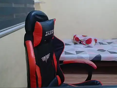 ashelyxyn69xx webcam