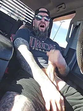 Beardedtattood webcam