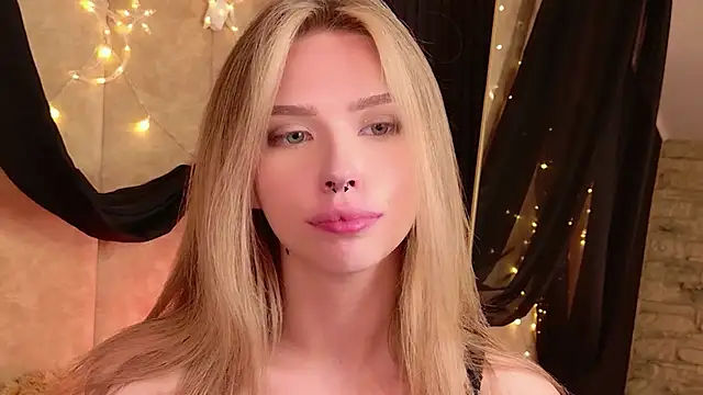 Sierra_Fane webcam