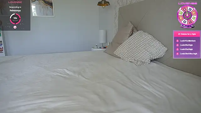 miss_juliaa webcam