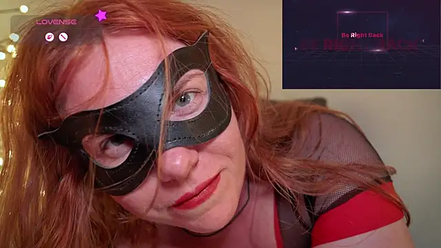 GingerAleMILF webcam