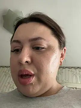 Sara_Hug webcam