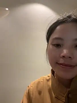 Bella_7777 webcam