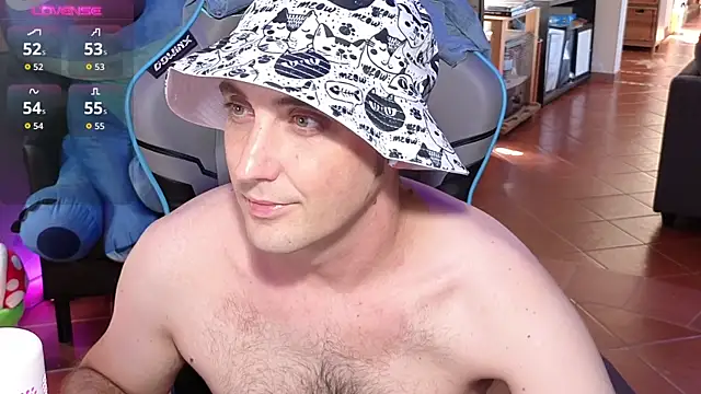 Gil_gamesh90 webcam