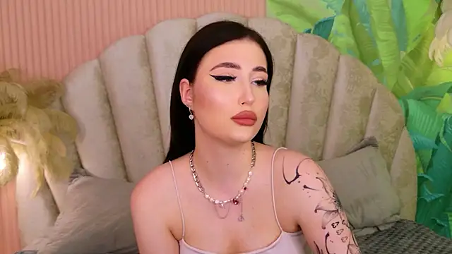 EmmaLawrens webcam