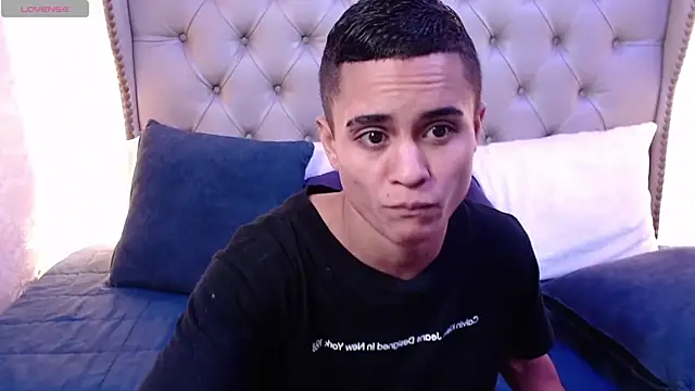 Liiamthompson webcam
