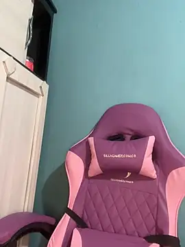 April_Becker webcam