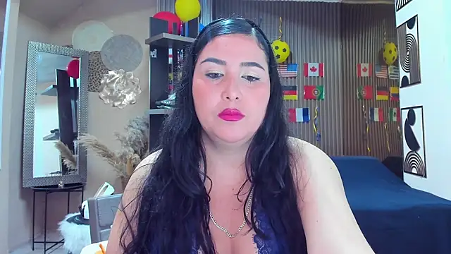 BBWLuxuryMuse webcam