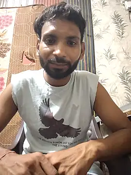 Akki-101 live cam on StripChat