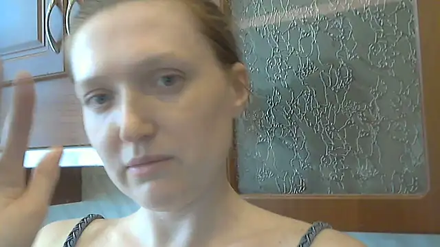 Holistic_woman webcam