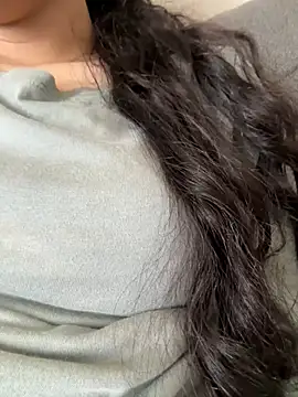 Lina-lolo live cam on StripChat