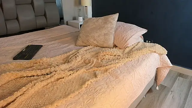 Charlie___Musk webcam
