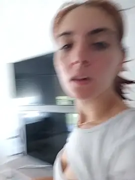 Honeygirl08 webcam