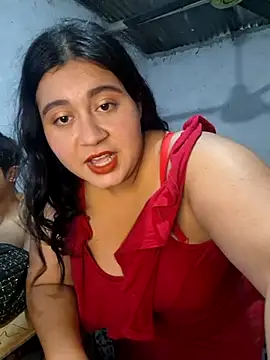 ParejaCurvy20 webcam