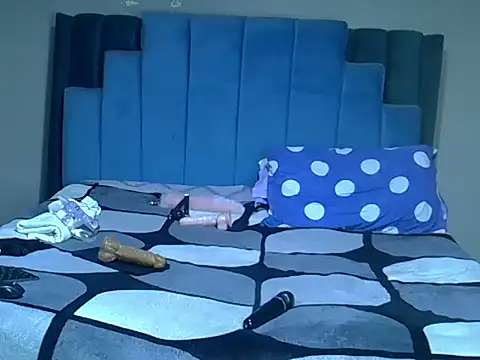 melanin_moon webcam