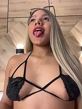 MiaBlonde1 webcam