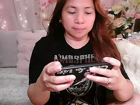OhmyPinay webcam