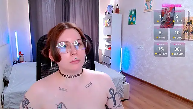ur_geekgirl webcam
