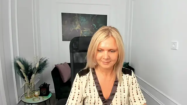 AgathaKlouin webcam